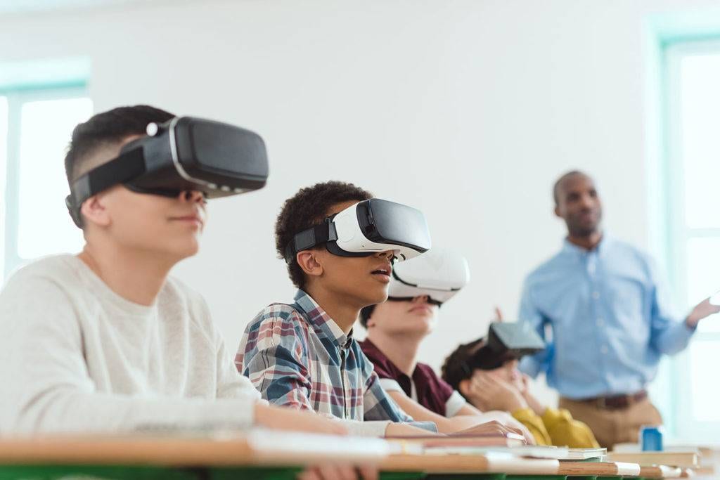 digitalisierung in der bildung | Sie wollen eine App, Software oder Webanwendung, die auf dem Markt wettbewerbsfähig ist? Wir helfen Ihnen dabei: UX Consulting, UX Konzept & UI Design | App, Software & Web | UX-Büro in Odenthal (in der Nähe von Köln, Bergisch Gladbach, Leverkusen und Düsseldorf) | User Experience Consulting, User Experience Konzept & User Interface Design